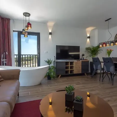 아파트 In With Sea View, Balcony, Air Conditioning, Wifi 5127-1