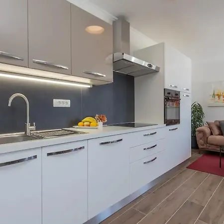 아파트 In With Sea View, Balcony, Air Conditioning, Wifi 5127-1 볼