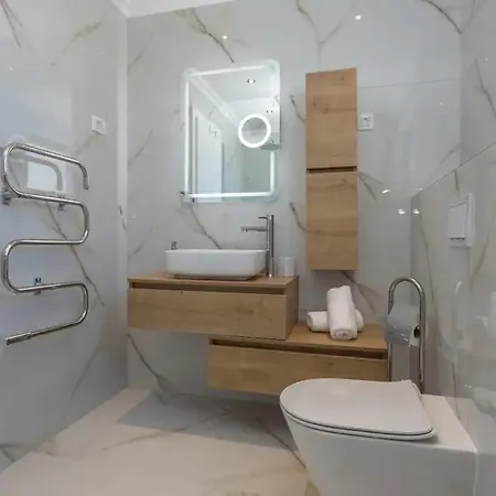 아파트 In With Sea View, Balcony, Air Conditioning, Wifi 5127-1 *