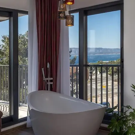 In With Sea View, Balcony, Air Conditioning, Wifi 5127-1